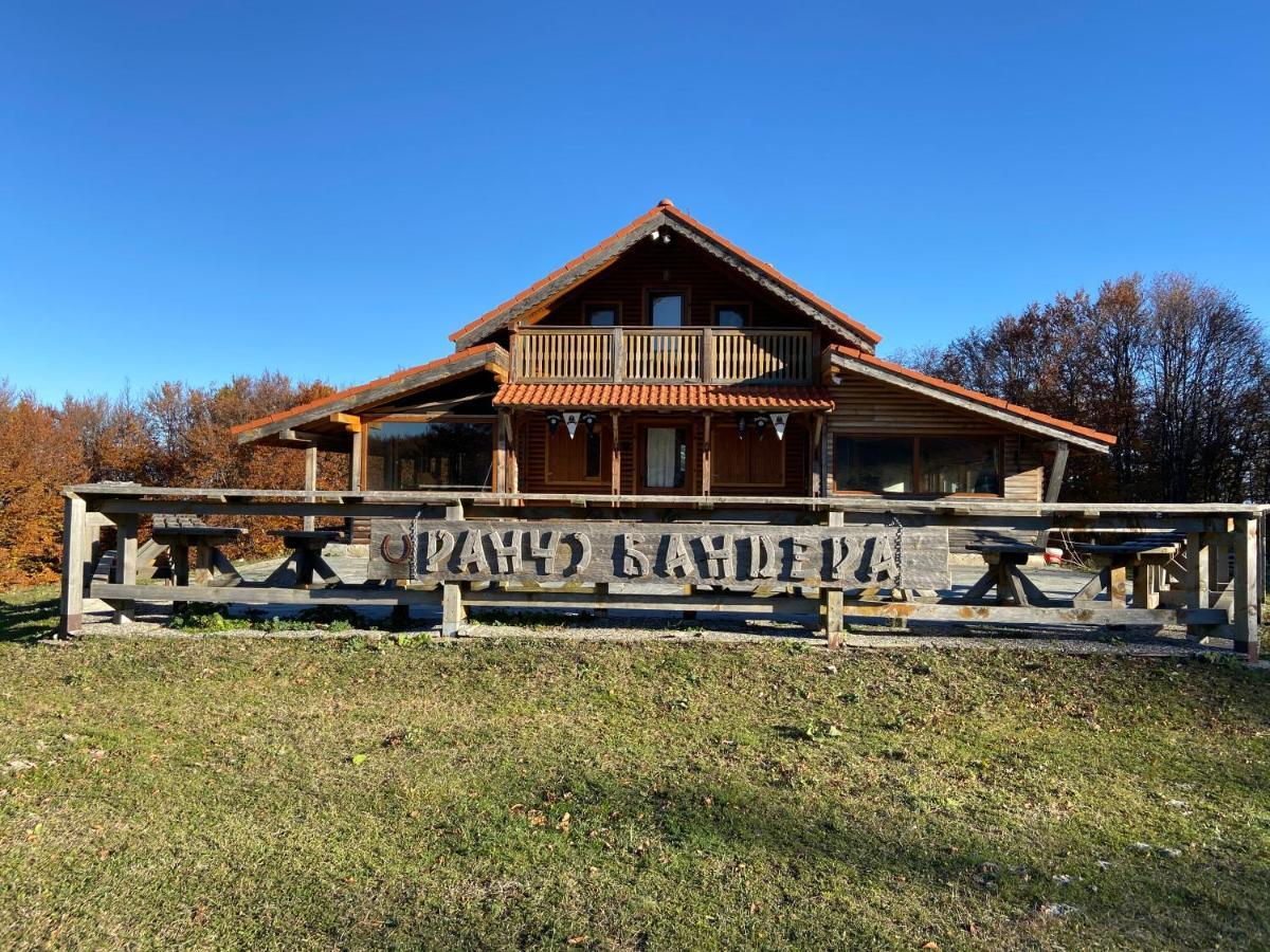 Ранчо Бандера Villa Tservenyano Eksteriør bilde